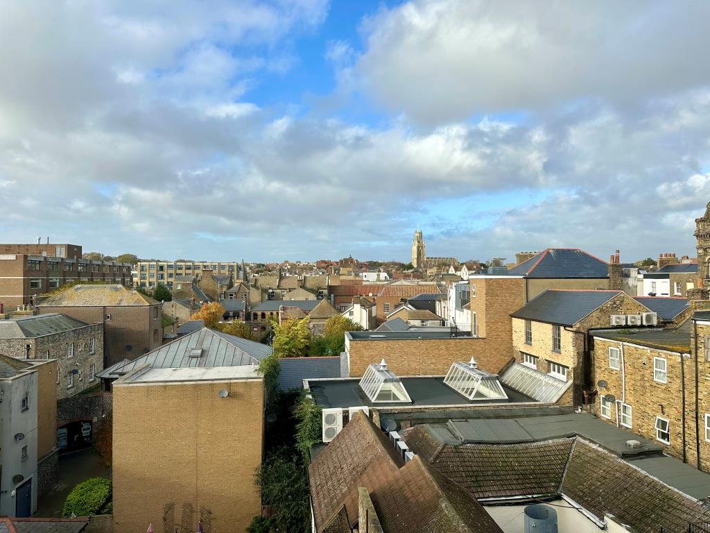 Lot: 160 - TOP FLOOR FLAT WITH VIEWS - View from bedroom